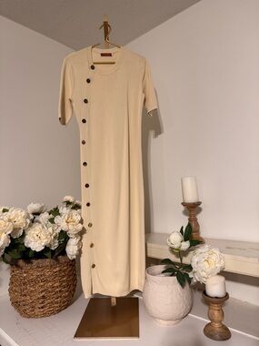 Altuzarra Cream Side-Button Short Sleeve Midi Dress